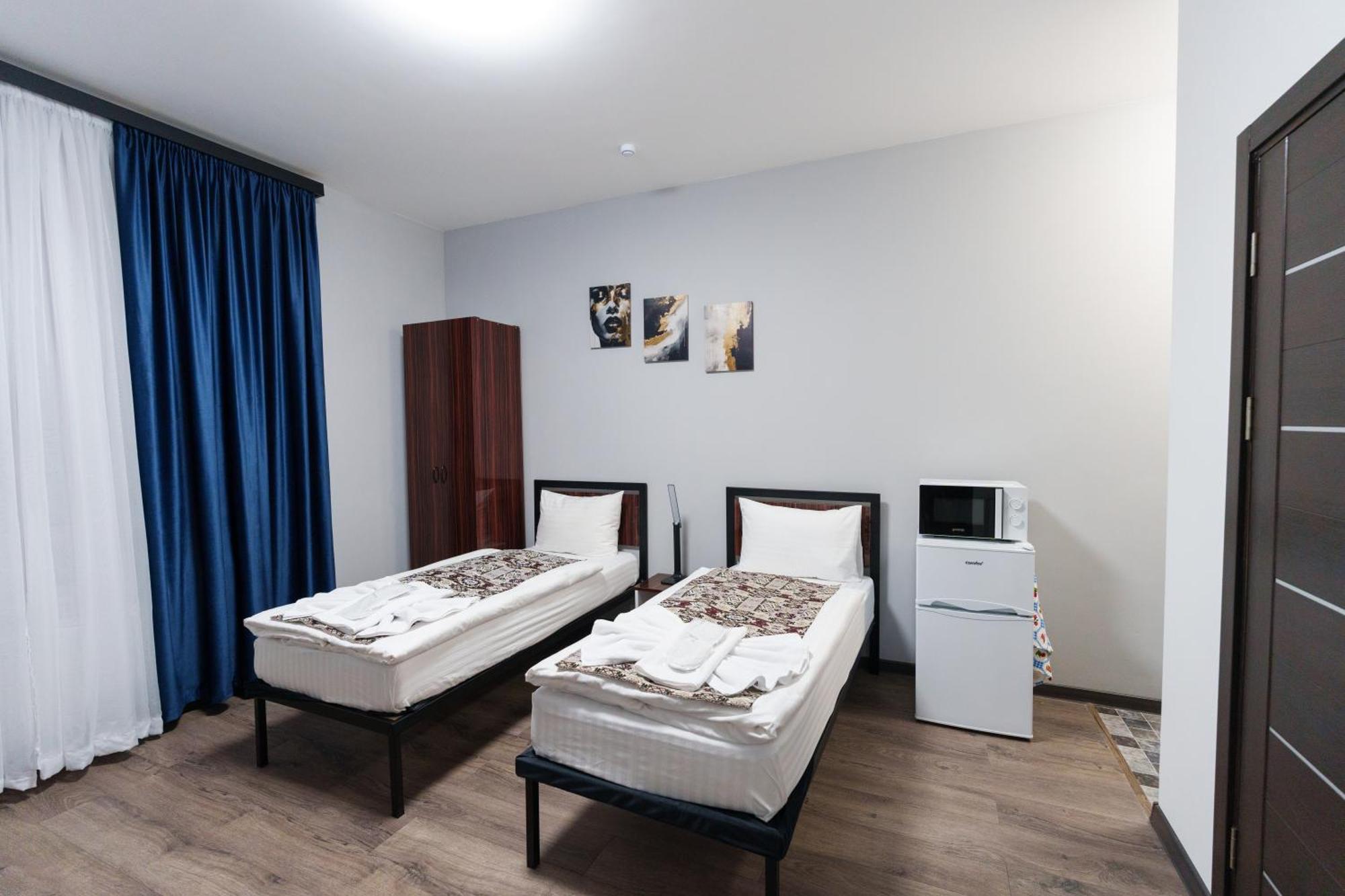 Gh Family Hotel エレバン エクステリア 写真